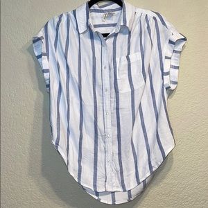 NWOT Japna Short Sleeve Buttond Down Shirt